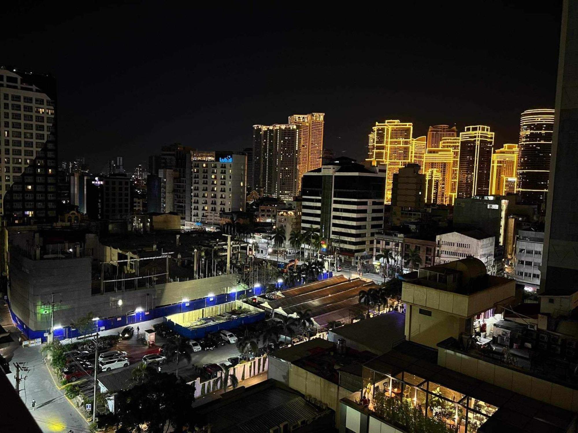 Gramercy Residences Макати Экстерьер фото